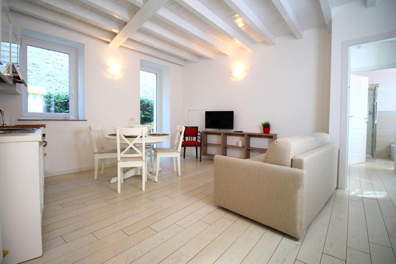 Lakefront Cadorna Apartment - Affitti Brevi Italia Lecco Exterior foto